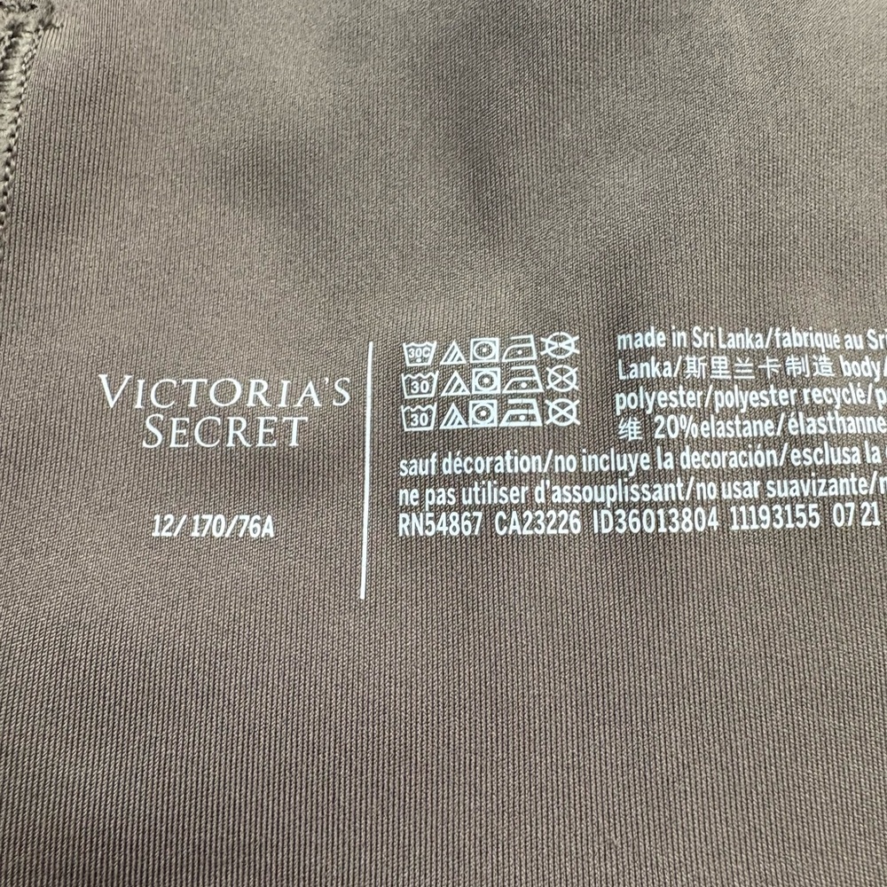 Xl VS Leggings.  Bought in here.  Too small.  Feel like a medium.  Tan.